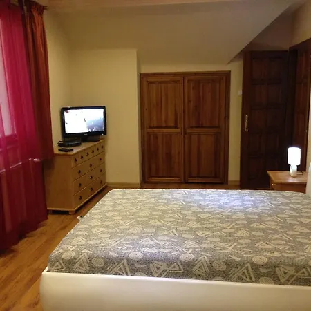 Gasthuis Eszti Vendeghaz *