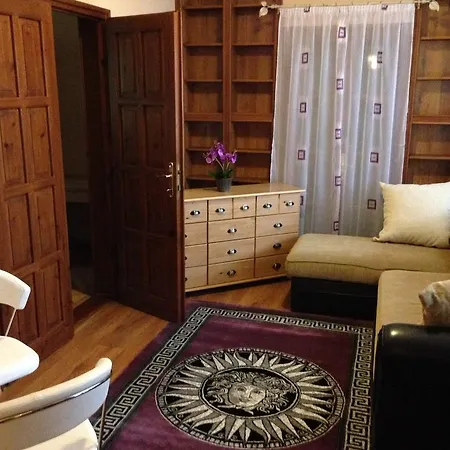 Gasthuis Eszti Vendeghaz Debrecen